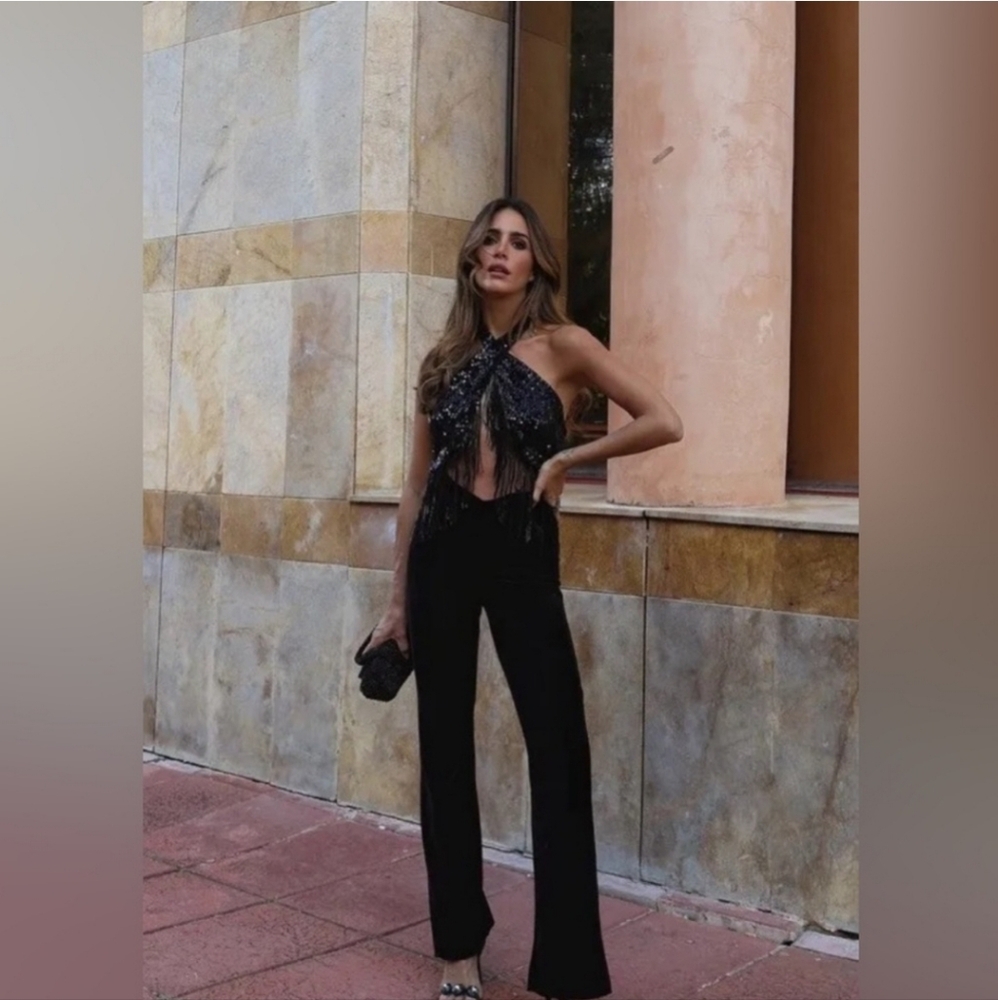 ❌️SOLD❌️FRINGED SEQUIN HALTER NECK JUMPSUIT SIZE S - Picture 5 of 11